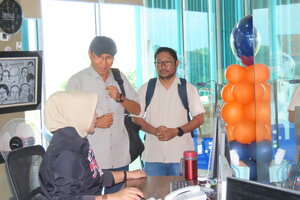 STUDI BANDING KE RADIO SUARA SURABAYA